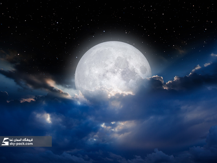 آسمان مجازی کهکشان طرح آسمان شب با ماه در ابرها 