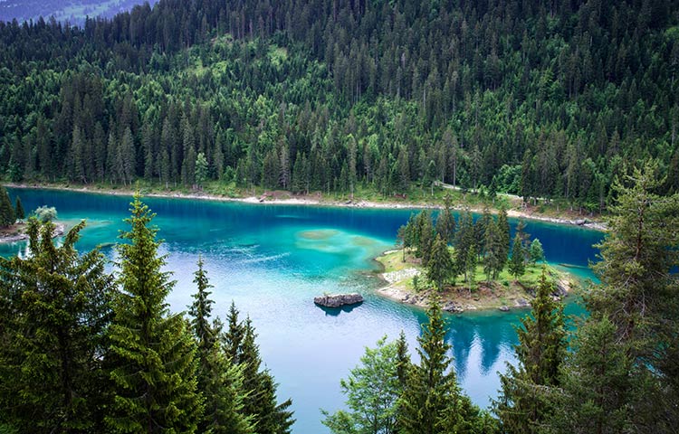 پوستر دیواری سه بعدی طبیعت دریاچه Caumasee سوئیس